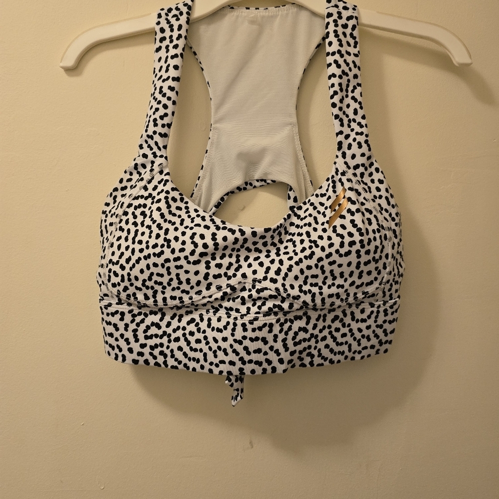Do you even excel crop sports bra medium